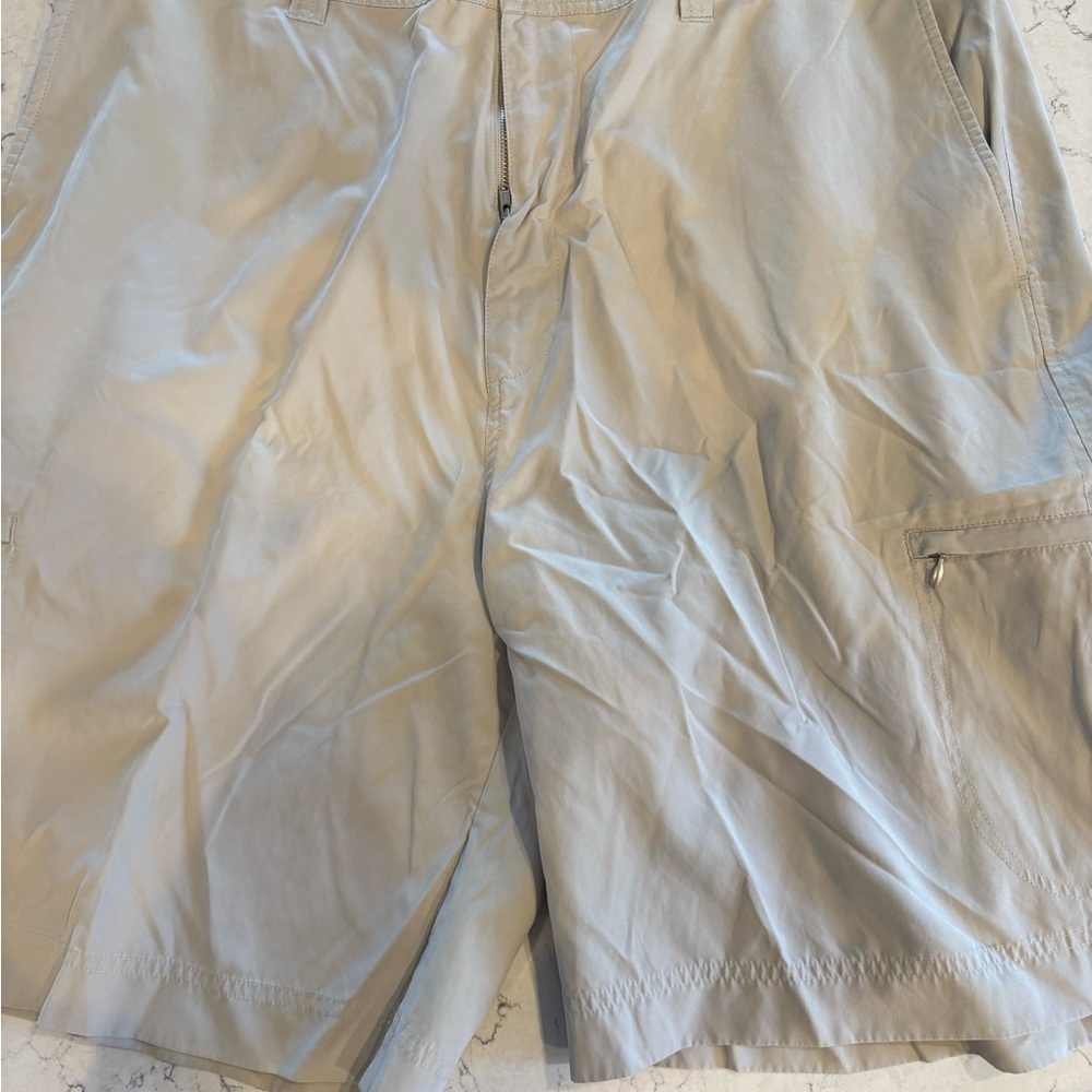 Callaway Men's Light Tan Cargo Shorts